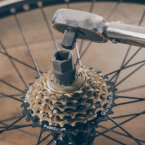 BikeHand Bike Freewheel Removal Tool - Compatible with Shimano Freewheel Bicycle Installation Tool - Fits 12 Splines 22.6mm for 5-8 Speed Freewheels Tool Fittings - Quality Heat-Treated Steel