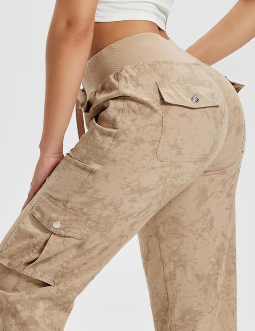MoFiz Women's Capris - Lightweight Casual Pants with Pockets | Dressy Baggy Cargo for Hiking