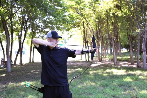 LWANO Bow Set - Takedown Recurve Archery Kit for Adults & Beginners | Left & Right Handed