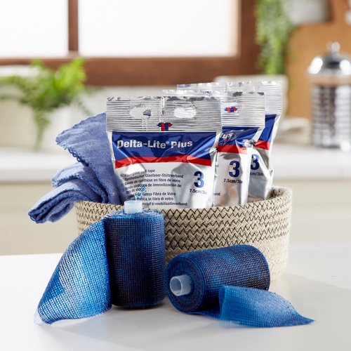 BSN Medical 7345821 Delta-Lite Plus Cast Tape, 3" x 4" yd. Size, Dark Blue (Pack of 10)