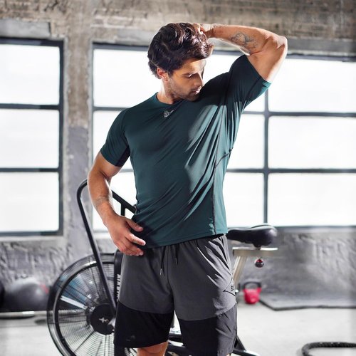 BROKIG Men's DiamondGrid Workout Shirt - Breathable Short Sleeve Muscle Tee for Bodybuilding | Quick Dry Crewneck
