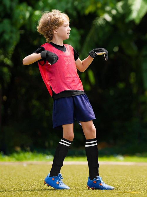 Hryrbay Kids Soccer Shin Guards & Socks Set - Protective Gear for Ages 3-15 | Ideal for Training & Games