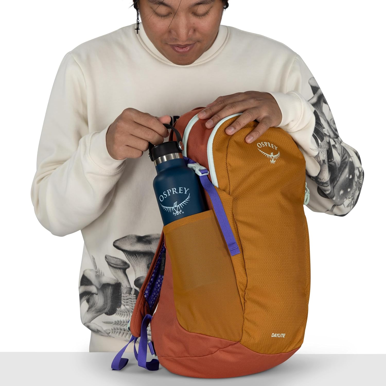 Osprey Daylite Commuter Backpack - Lightweight Everyday Bag with Laptop Sleeve & Bottle Pockets