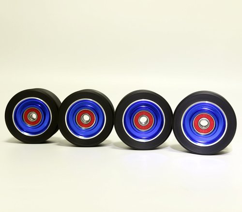 62mm Roller Skates Wheels Aluminum Alloy Speed Skate Wheels Replacement Wheels with Abec-9 Bearing (Pack of 4) (Black-Blue)