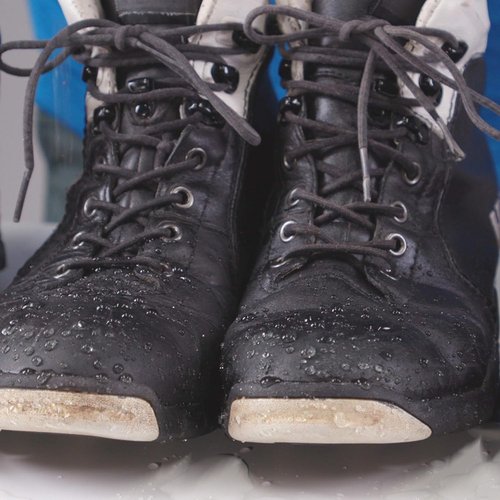 GEAR AID Revivex Leather Water Repellent Spray - Protect Shoes & Boots | 4 Fl Oz