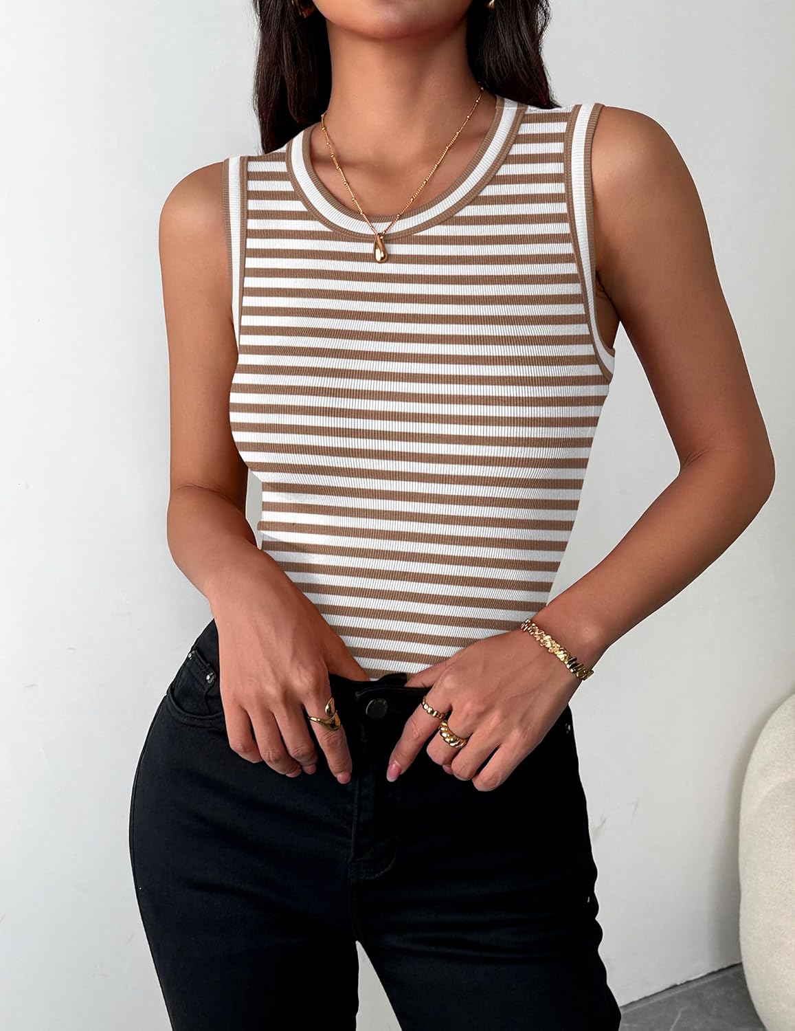 Zeagoo Women's Sleeveless Ribbed Tank Top - Casual Slim Fitted Summer Shirt | Comfortable Fit