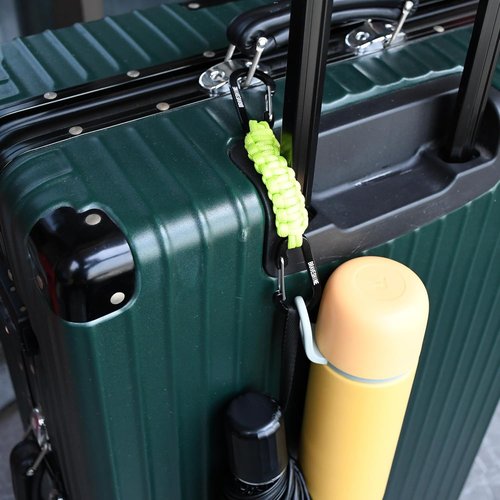 BRAVESHINE Paracord Keychain - Durable Carabiner Clip & D-Ring Lanyard Hook for Water Bottles & Bags