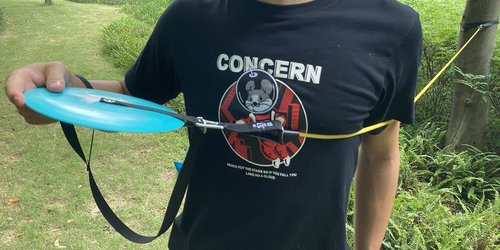 QOGIR Resistance Trainer for Disc Golf, Practice Backhand or Forehand Throws to Improve Your Disc Golf Technique, Increase Strength in Your Pull Through, Gain Extra Distance, Disc Shaped Grip.