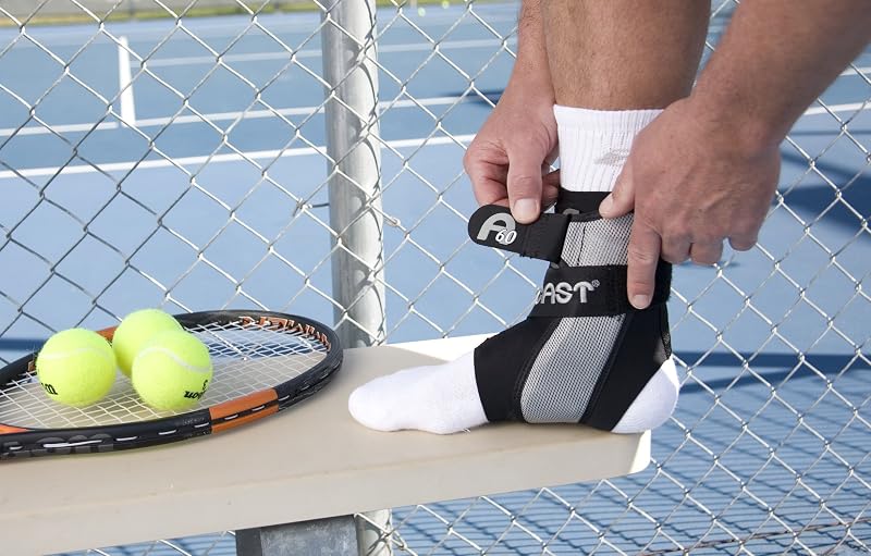 Aircast A60 Ankle Support Brace — Right, White, Medium (Variation: White Right Foot)