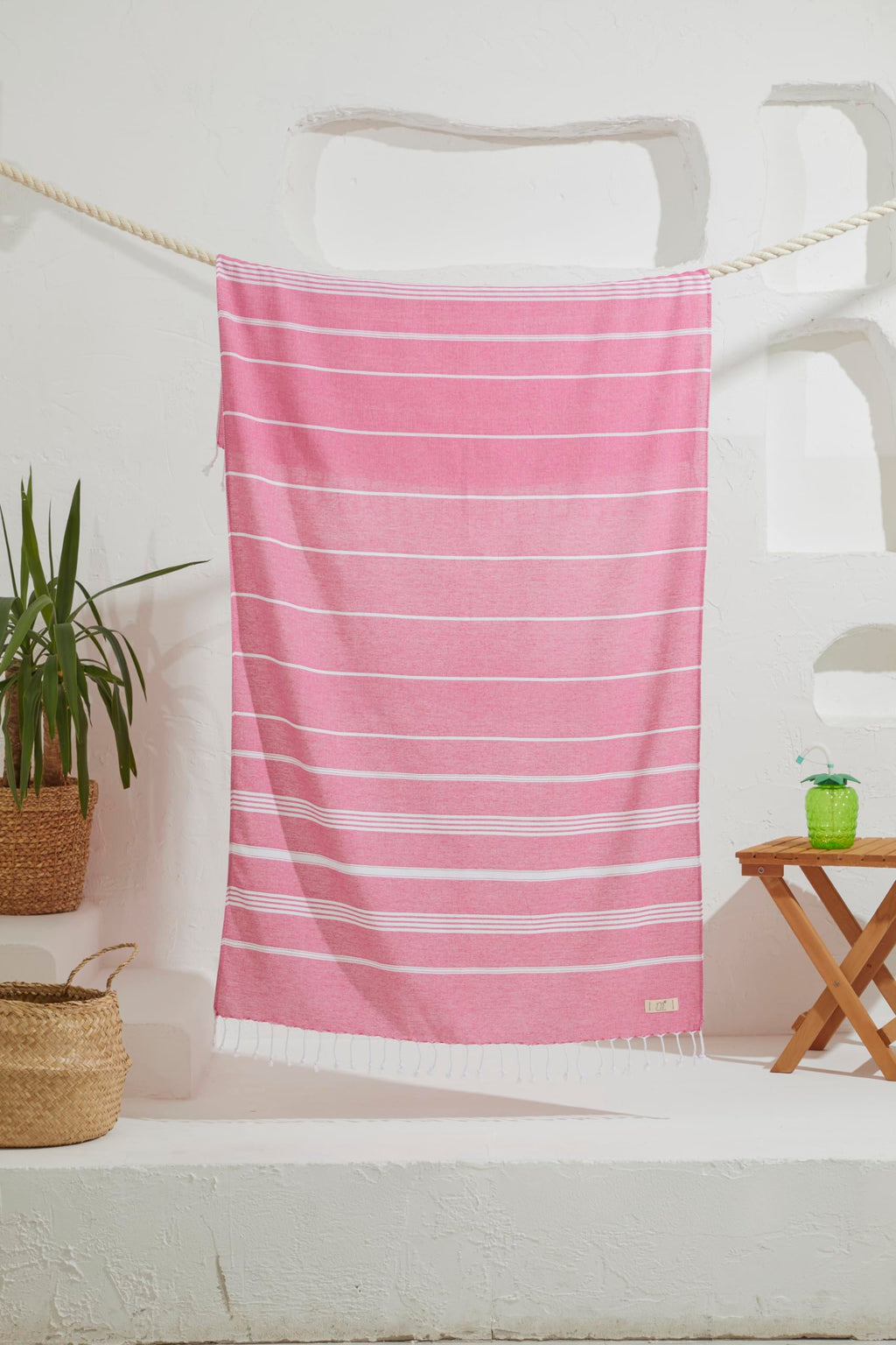 Yazz Turkish Cotton Turkish Beach Towels Large Beach Towel 39x71 inch Pool Towels for Adults Quick Dry Cotton Beach Towel, Lightweight Travel Towel (Fushia)