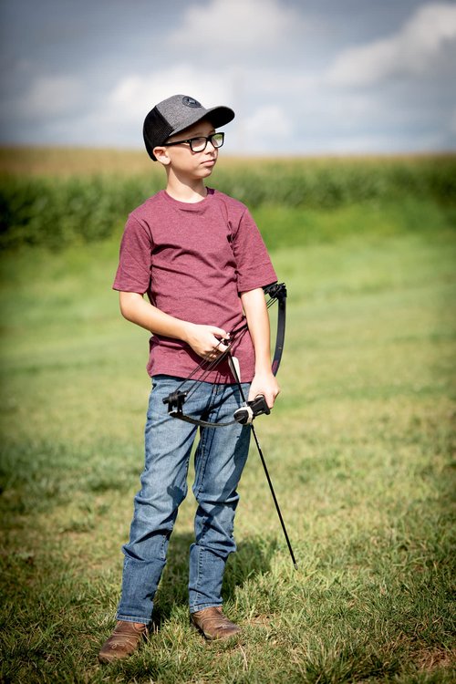 Barnett Centershot Youth Recurve Bow, Youth Bow Ages 5-8, Two Arrows, Quiver, Mossy Oak Bottomland