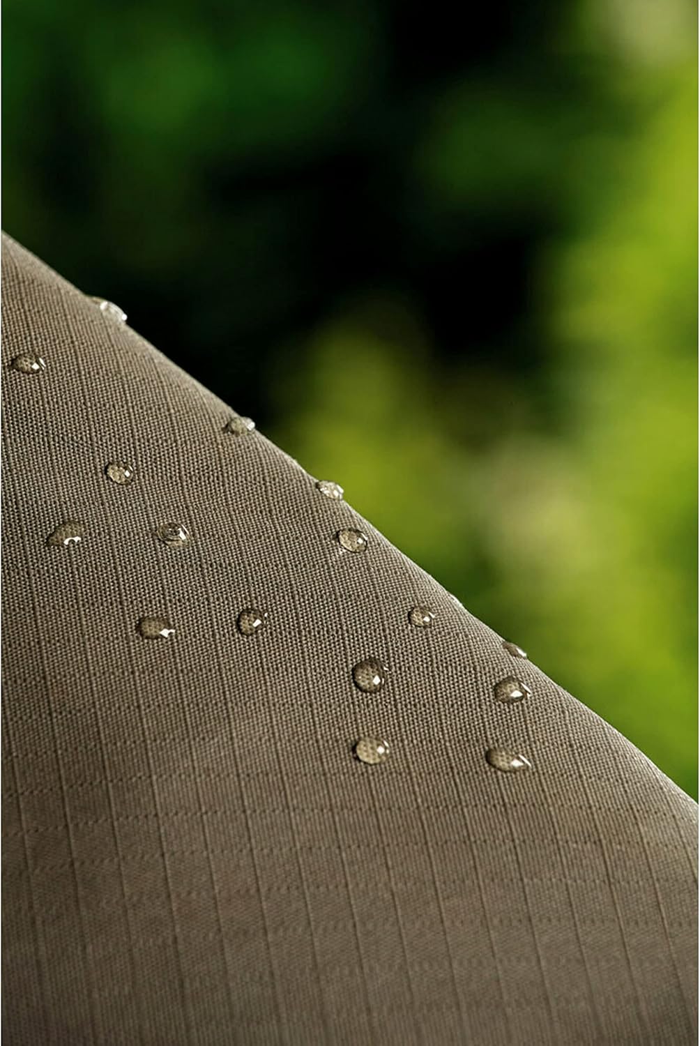 Scotchgard Outdoor Water Shield Spray - Water Repellent for Gear & Furniture | 42 Ounces (4 Cans)