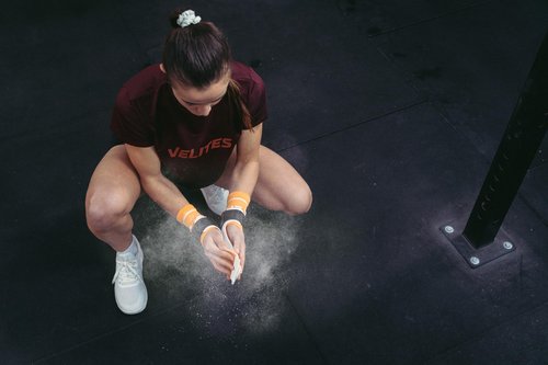 Velites - Official Crossfit® Games Quad Pro Grips - Size XL Color Orange - with Chalk - Wristbands and Carry Bag Included - Pull-ups, Muscle-ups, and Toes-to-bar
