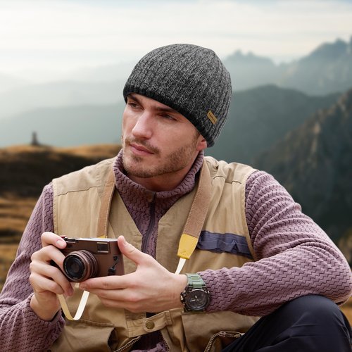 YesMerino Wool Blend Beanie, Fleece-Lined Hem – Soft Warm Lightweight Unisex Winter Hat for Outdoor & Gift, Charcoal Heather