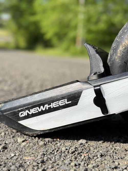 Tethered Charger Plug for Onewheel GT / GTS (Black)