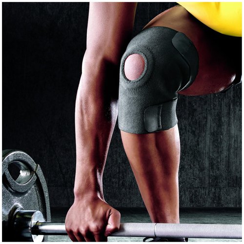 FUTURO Sport Knee Support, Ideal for Athletic and Everyday Activities, One Size Black
