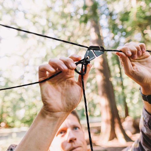 GEAR AID Line Tensioners for Hanging Gear, Tarps, Travel Clothesline and Bear Hangs at Camp, Includes 4 Tensioners for use with 550 Paracord