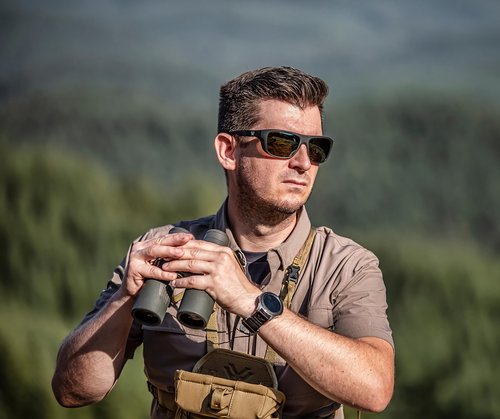 Vortex Optics Jackal Sunglasses | UV Protection, Polarized, Ballistic Rated | Unconditional, Unlimited Warranty (Black Frame - Amber Lens/Gold Mirror)