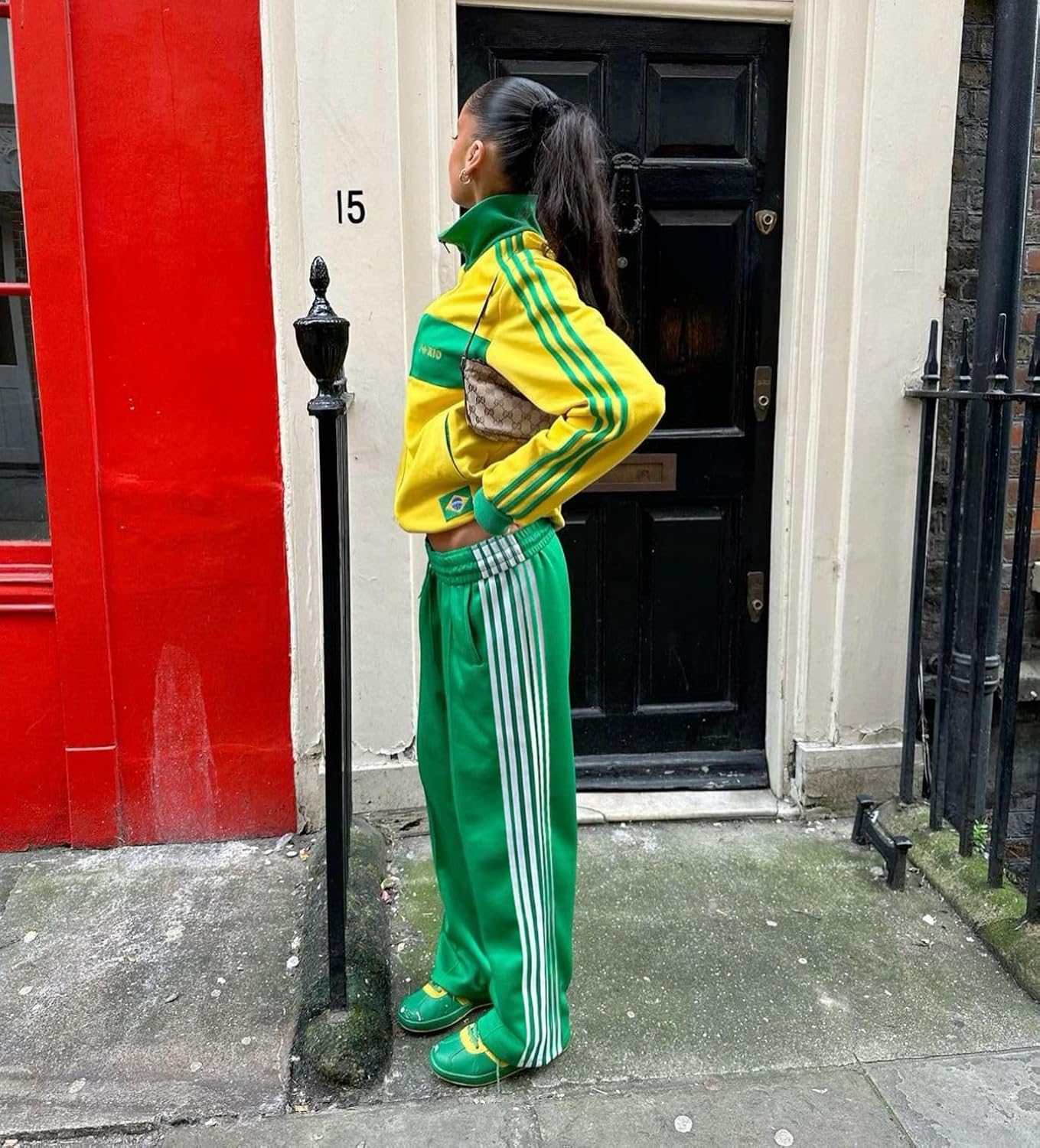 UAURORAO Women’s Y2K Track Pants - Baggy Striped Joggers with Elastic Waist & Pockets | Color Block Design