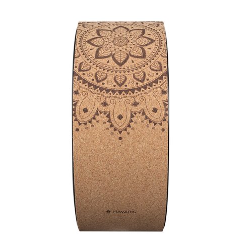 Navaris Cork Yoga Wheel - Prop for Stretching, Flexibility, Back Bends - Helps Deepen Poses and Stretch Back, Shoulders, Chest - 13" (33cm) Diameter