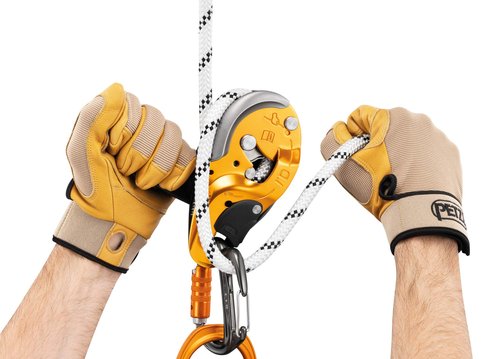 Petzl FREINO Z Carabiner - TRIACT-Lock