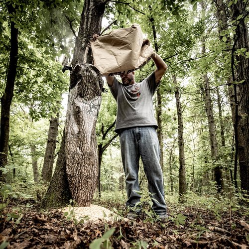 WILDGAME INNOVATIONS Treehugger 100 lb Trubark HD Camo Gravity Bag Feeder Durable Lightweight Weatherproof Game Feeder for Hunting