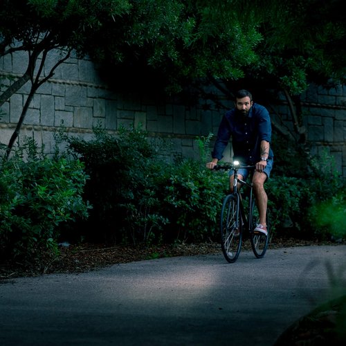 Mevel Cruiser Bike Light, USB Rechargeable Bike Lights Front and Back, LED Bicycle Light, Rear Bike Tail Light Included, Super-Bright Bike Headlight, Fits All Bikes, Easy Install & Quick Release