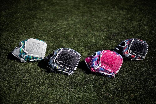 Easton Moxie Youth Baseball Glove - Sizes 10.5" to 11" | Available in Multiple Styles