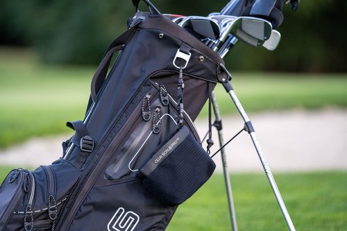 Golf Club and Golf Ball Cleaning Bag, Waterproof Clean Face Technology Liner, Detachable Clip, Machine Washable, Cleans Club Grooves, Dry Exterior