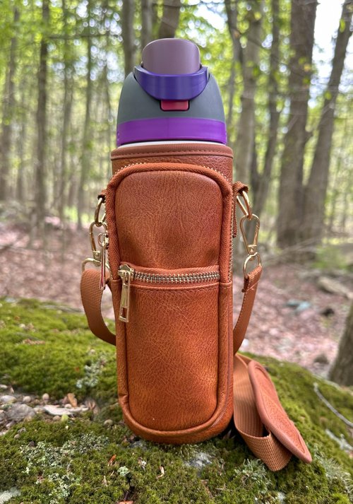 Resin & Reed Water Bottle Carrier Bag, Compatible with 24oz Owala Bottles (Brown Pleather)