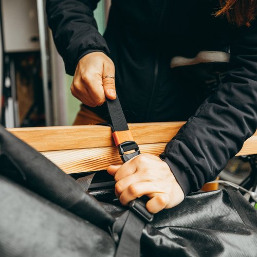 GEAR AID Utility Straps with Side-Release Buckle, Secure and Compress Camping, Biking, Hunting, Boating Gear, 1" Width, 24" Length