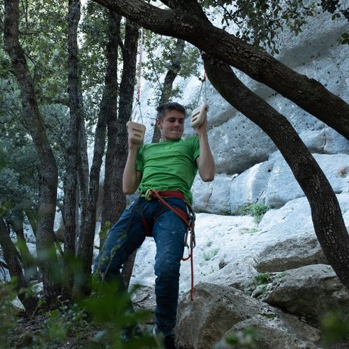 YY Vertical - The Original Rocky Climbing Hang Holds in Wood for Rock Climbing, Ideal for Home Training, adapts to Pull up bar, Strengthen Your Fingers