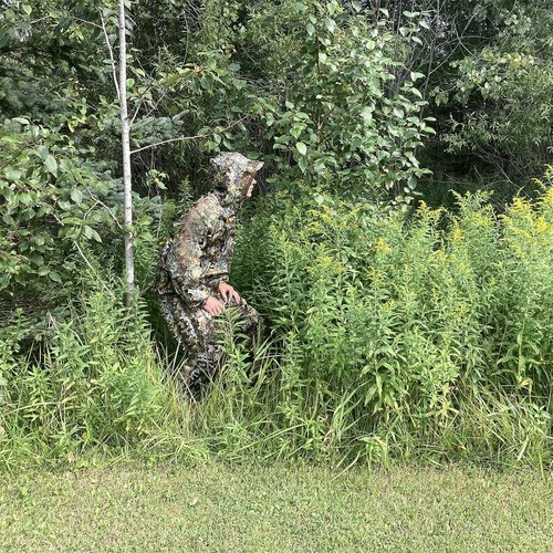 Ghillie Suit | Lightweight Hooded Camouflage Outfit for Hunting - Includes Gloves, Face Mask & Bag