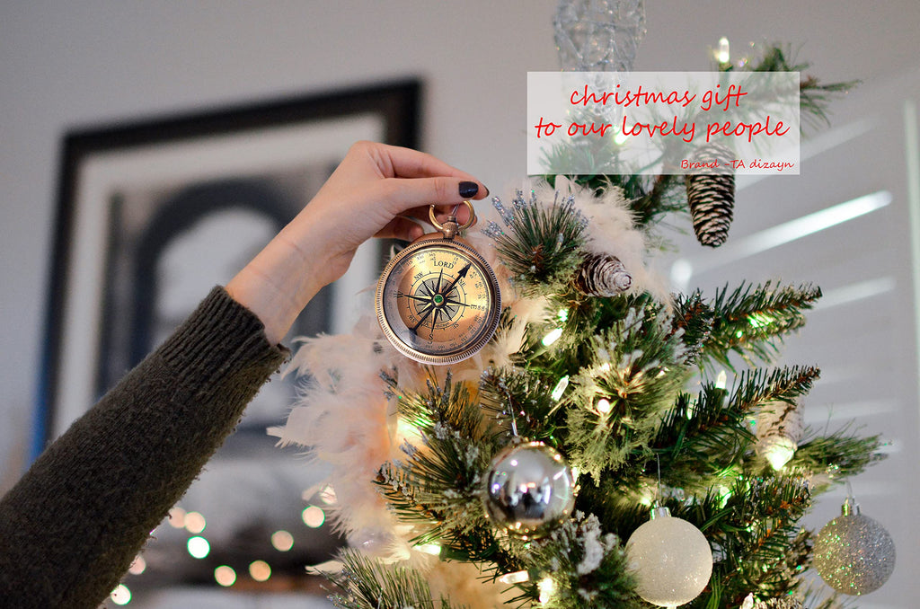 Trust in The Lord with All Your Heart -Proverbs 3: 5-6 Quote Engraved Compass with Wooden Box, Greeting Card, Gift Compass, Graduation Day Gifts 2024 Compass for Women Mens Boy Girls