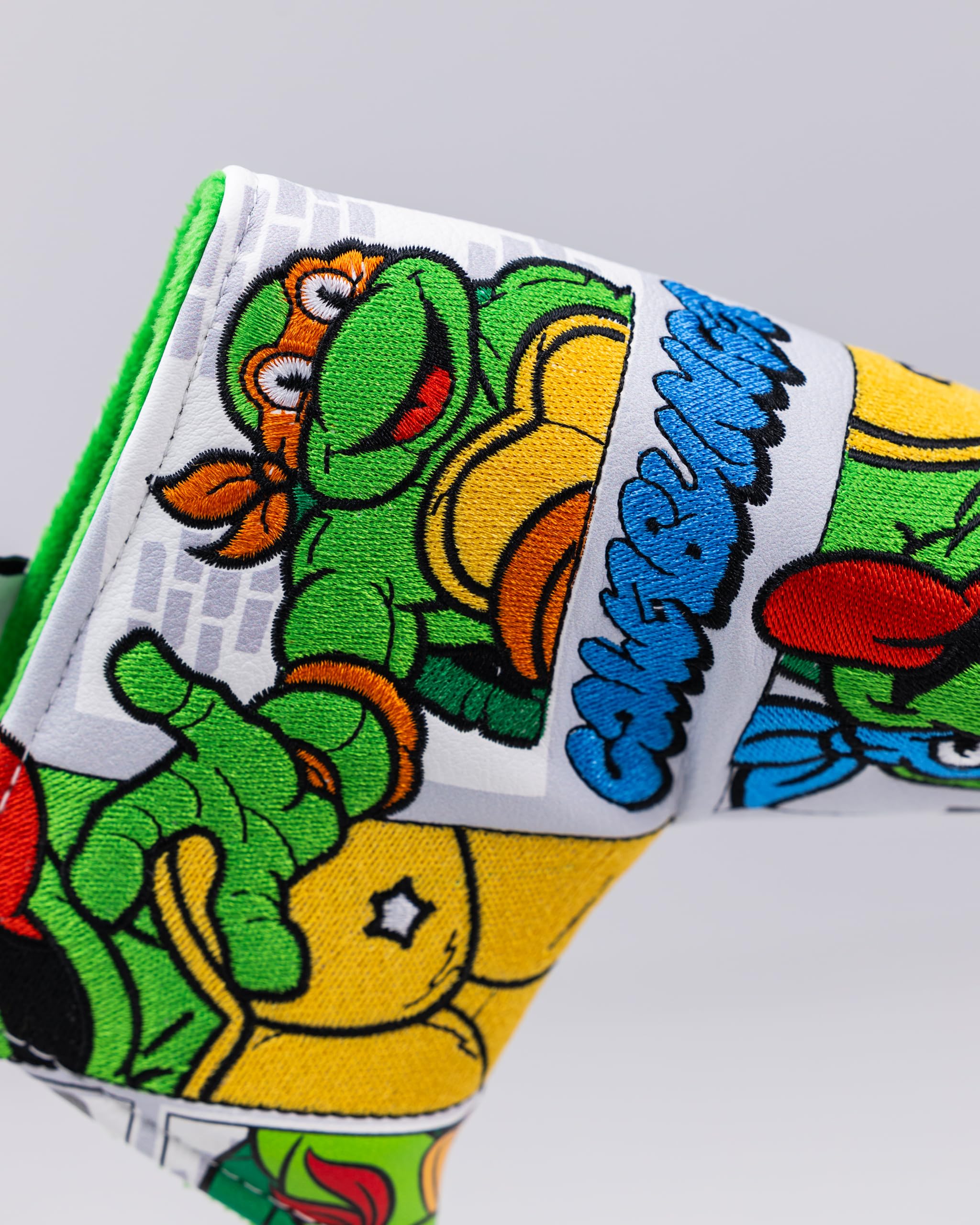 Pins & Aces TMNT Head Cover - Premium, Hand-Made Leather Headcover - Teenage Mutant Ninja Turtle Comic Strip, Tour Quality Golf Club Cover - Style and Customize You Golf Bag (Blade)