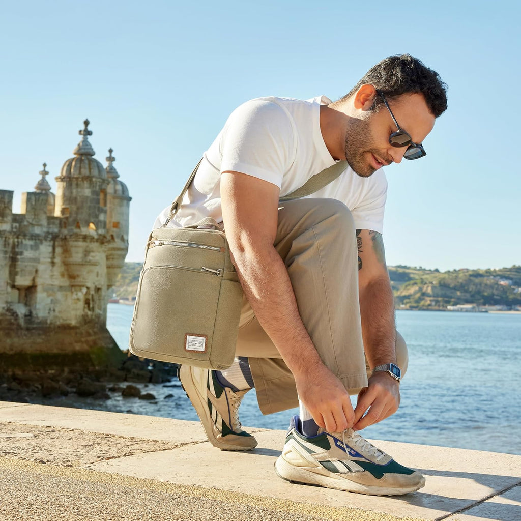 Travelon Anti-Theft Heritage Tour Bag - Secure, Stylish Design for Travel | Versatile and Durable