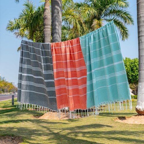 Aegero Turkish Beach Towel - Quick Dry, Sand-Free Oversized Bath & Pool Towel | 36"x71", Pink