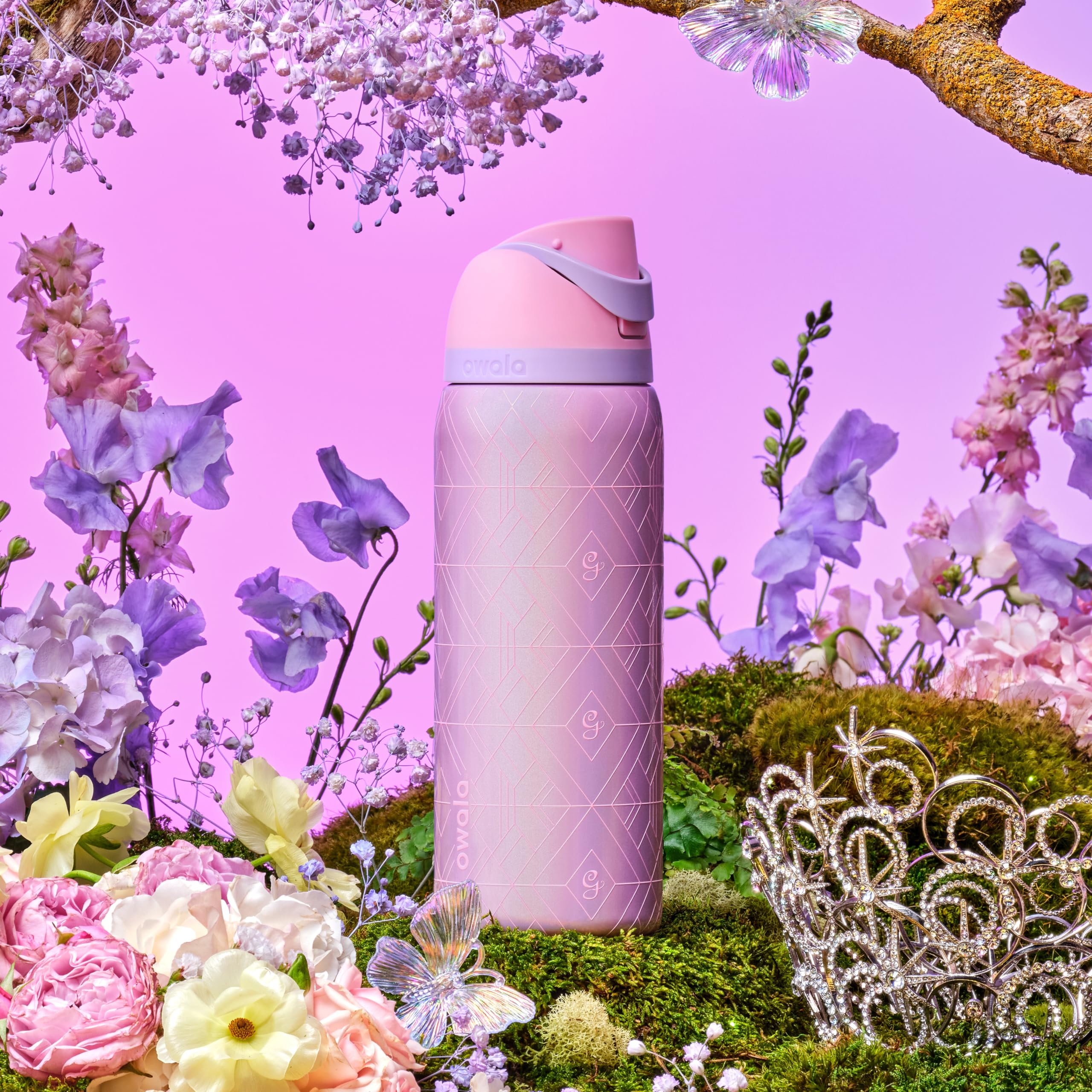 Owala Wicked FreeSip Insulated Stainless Steel Water Bottle with Straw for Sports and Travel, BPA-Free Sports Water Bottle, 32 oz, Glinda (Pink)