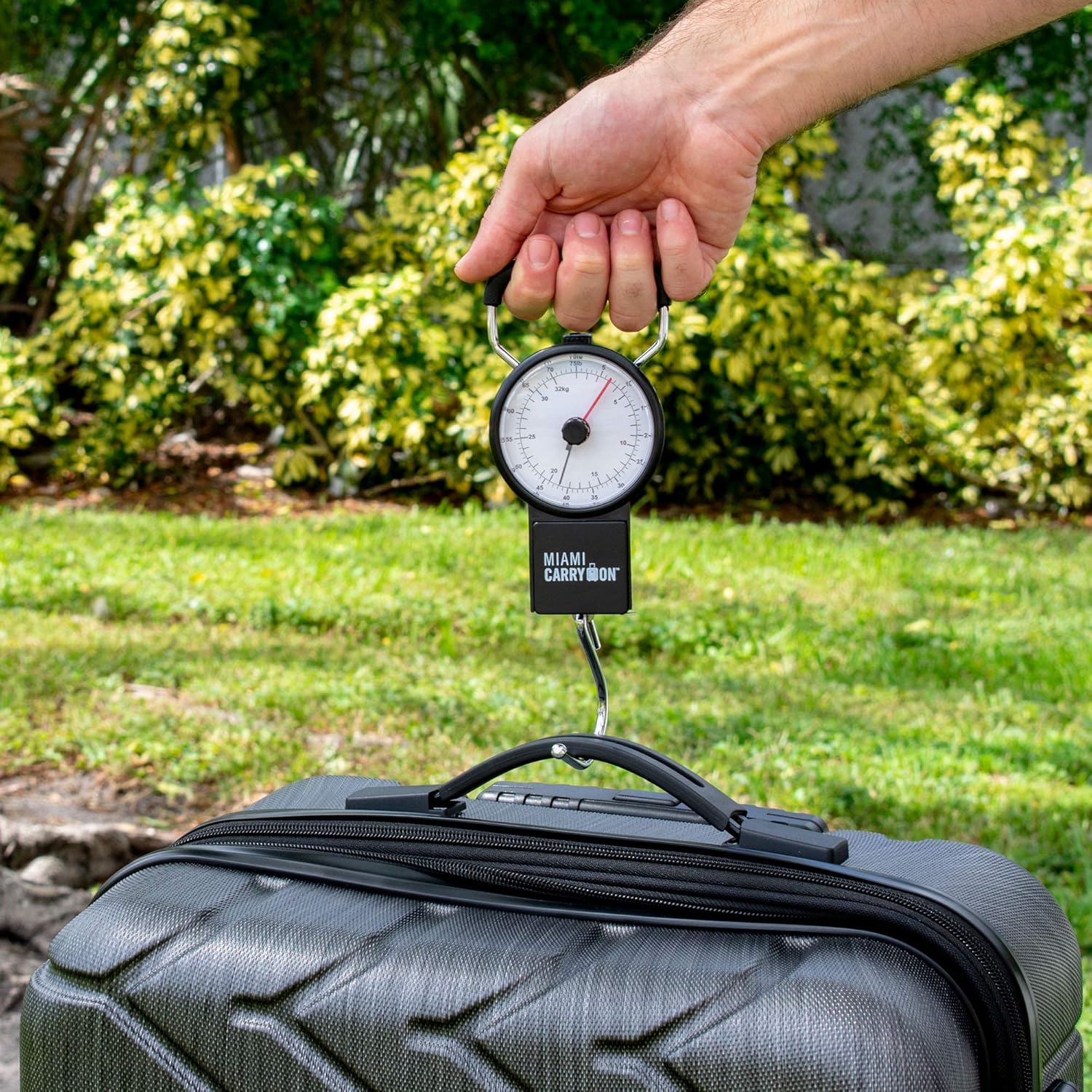 Skiennix Mechanical Luggage Scale - Accurate Weighing Up to 75 Pounds with Built-In Tape Measure