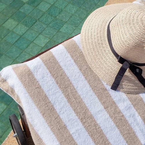 Arkwright California Cabana Stripe Beach Towels - Pack of 4, Oversized 30 x 70 in, Quick-Dry 100% Cotton Set