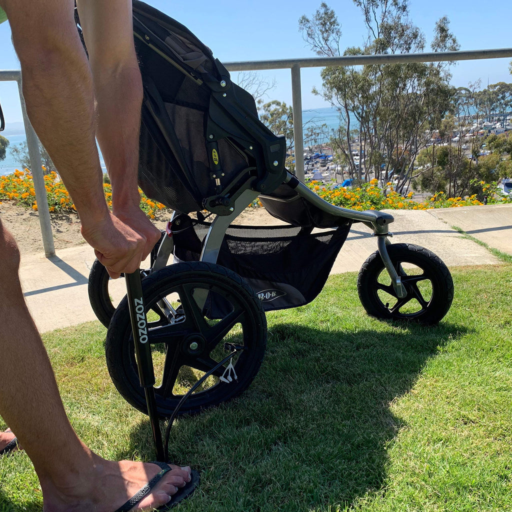 ZOZOZO Mini Stroller Tire Pump – Portable Air Pump for Jogging Strollers, Fits BOB, Graco, Thule, Bugaboo, Bumbleride & More – Compact, Easy to Use, Perfect for On-the-Go Parents
